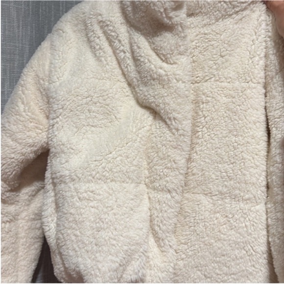 Plush Cream Sherpa Jacket - Picture 4 of 5